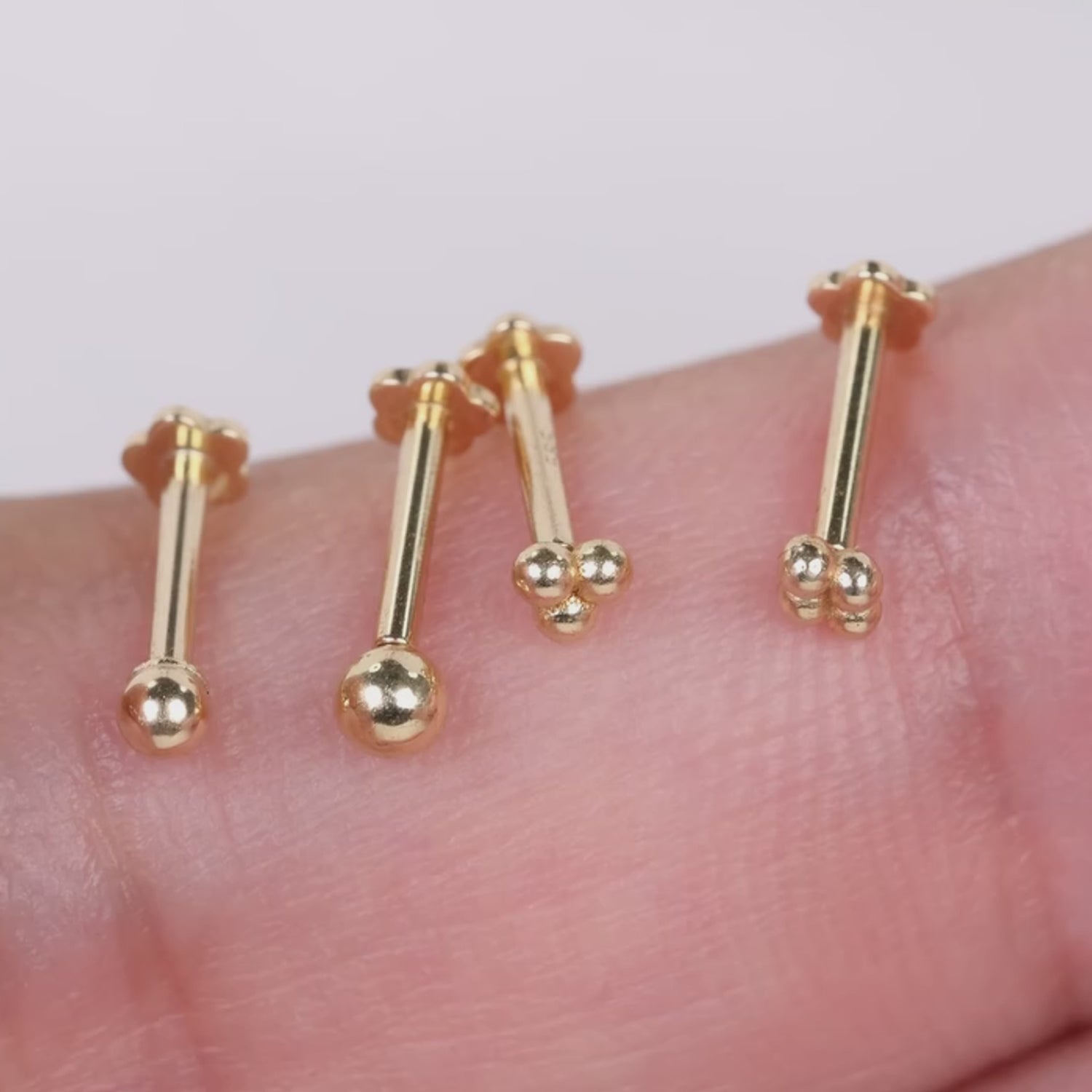 Color:Yellow Gold
Post Length:6.5mm
Post Length:5mm
Post Length:8mm