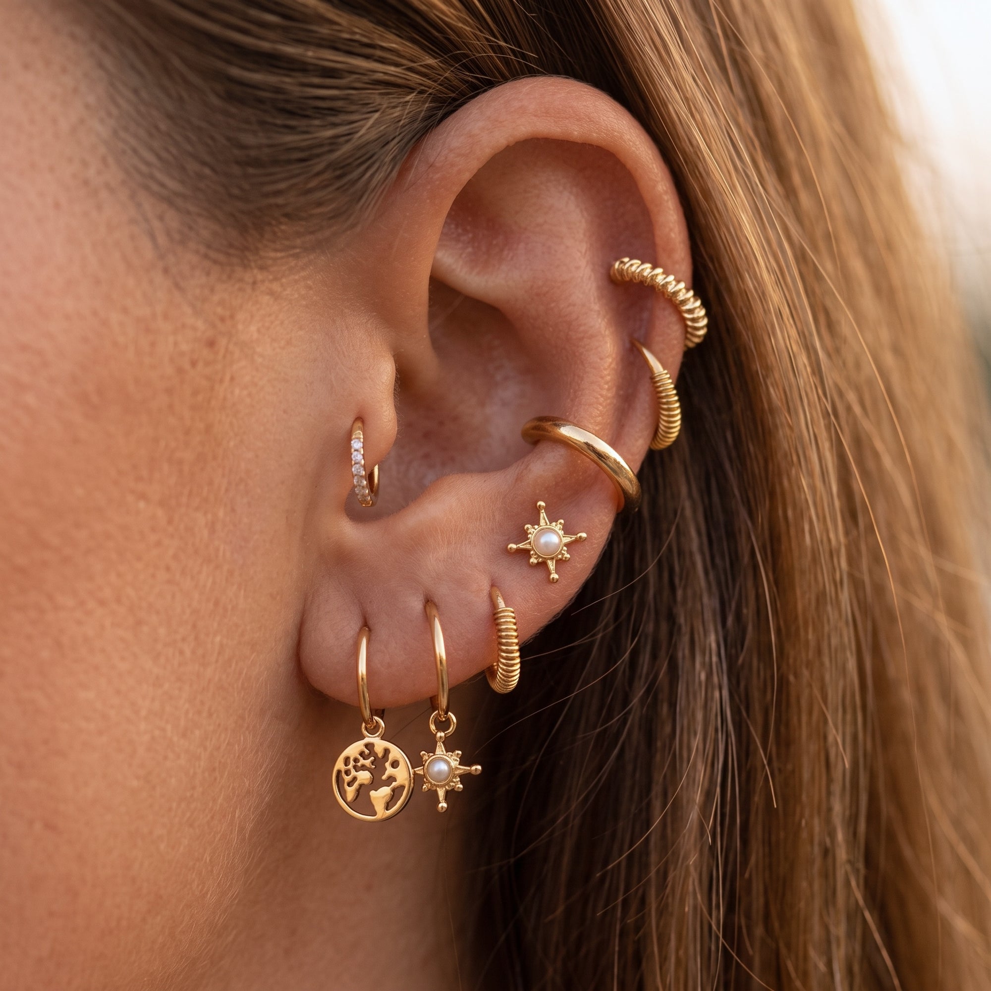 Minimal Conch Clicker Hoop