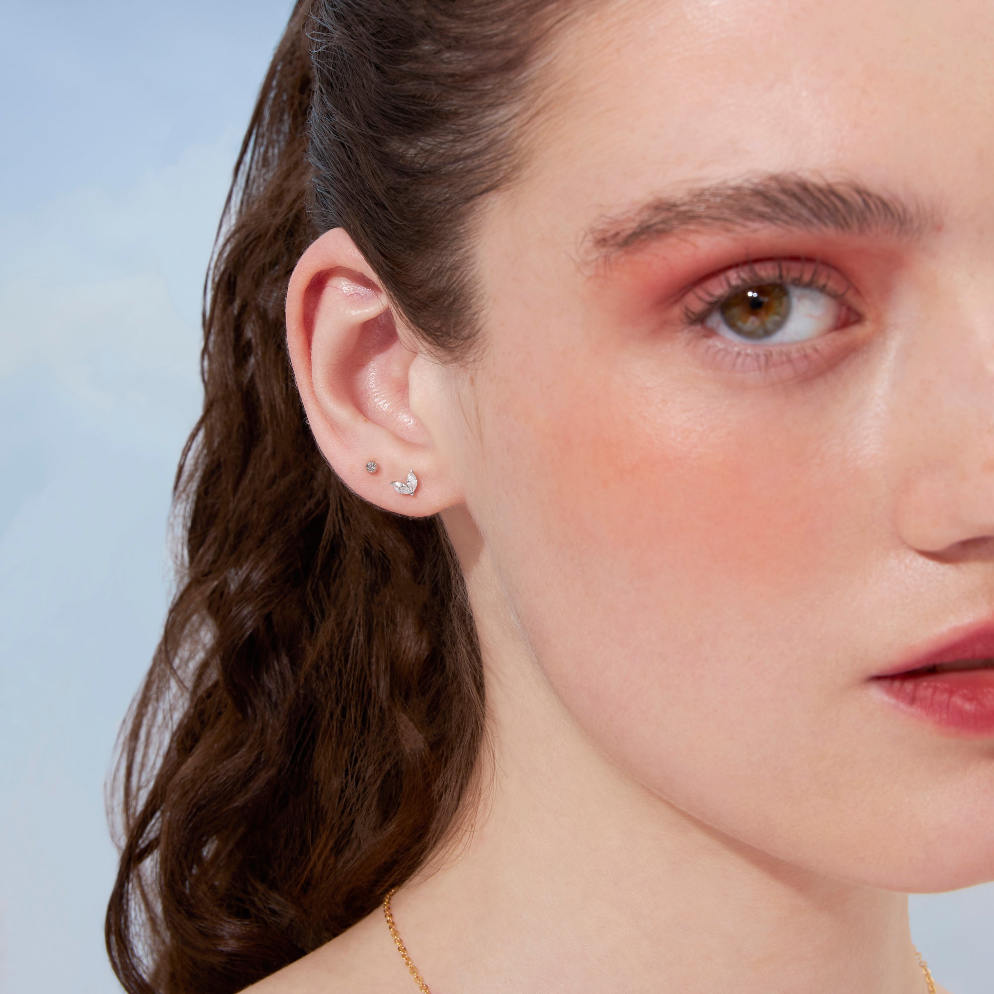 Color:White Gold
Post Length:6.5mm
Post Length:5mm
Post Length:8mm