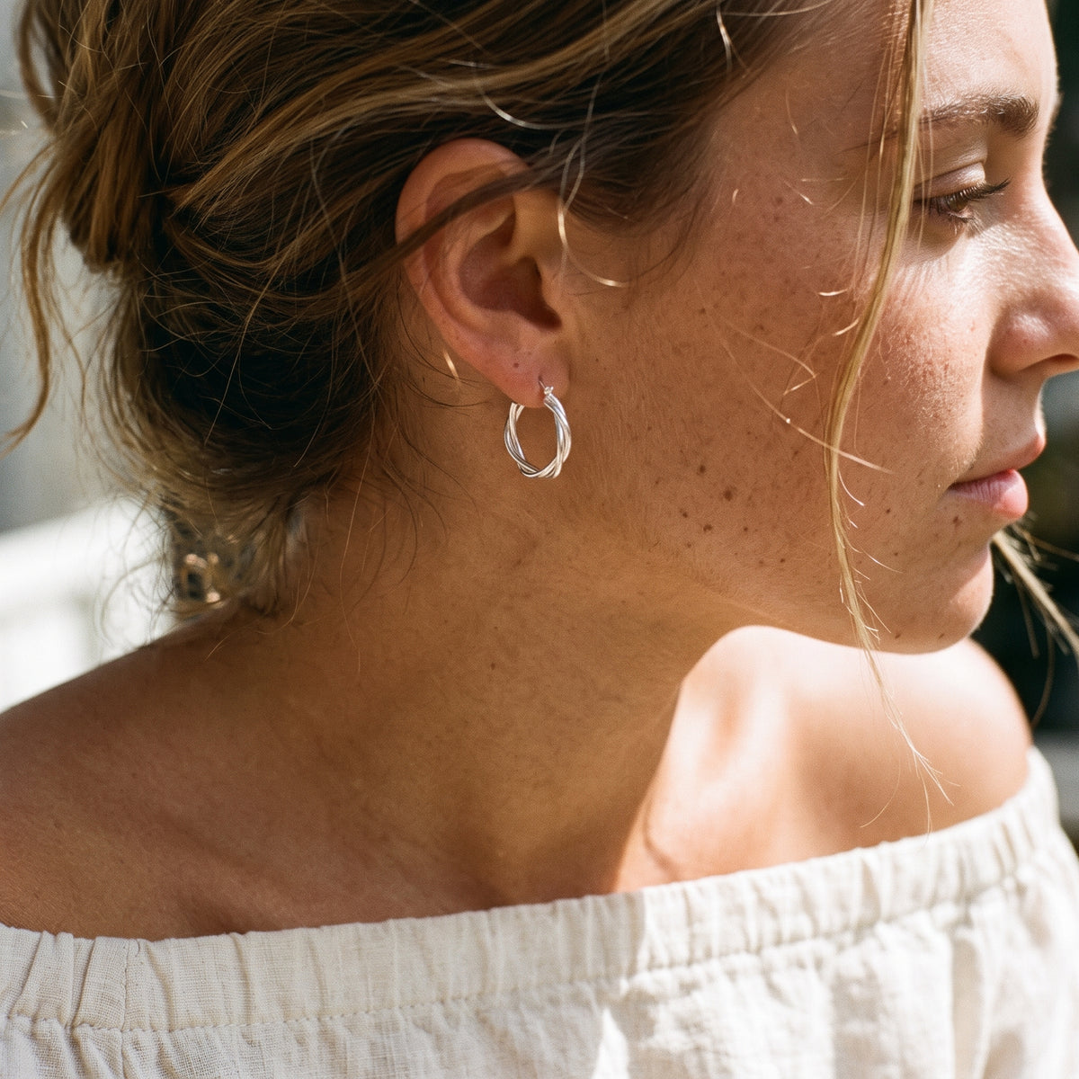 Zarah dobbelt twist ørering