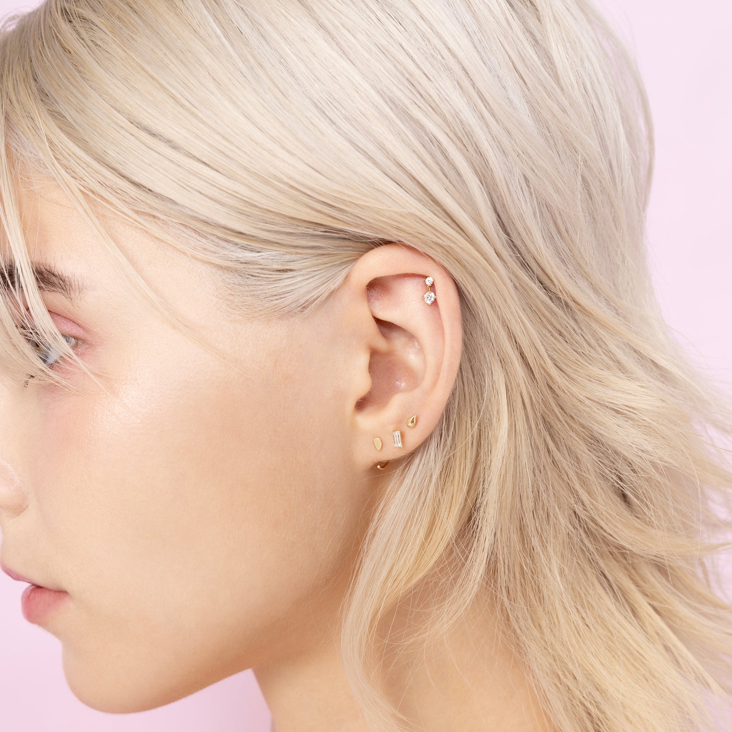 Color:Yellow Gold
Option:Single
Option:Pair