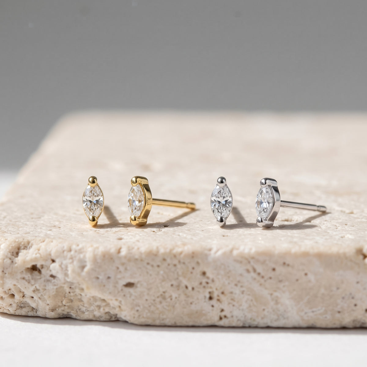 Orecchini a bottone Mini Sparkly Marquise