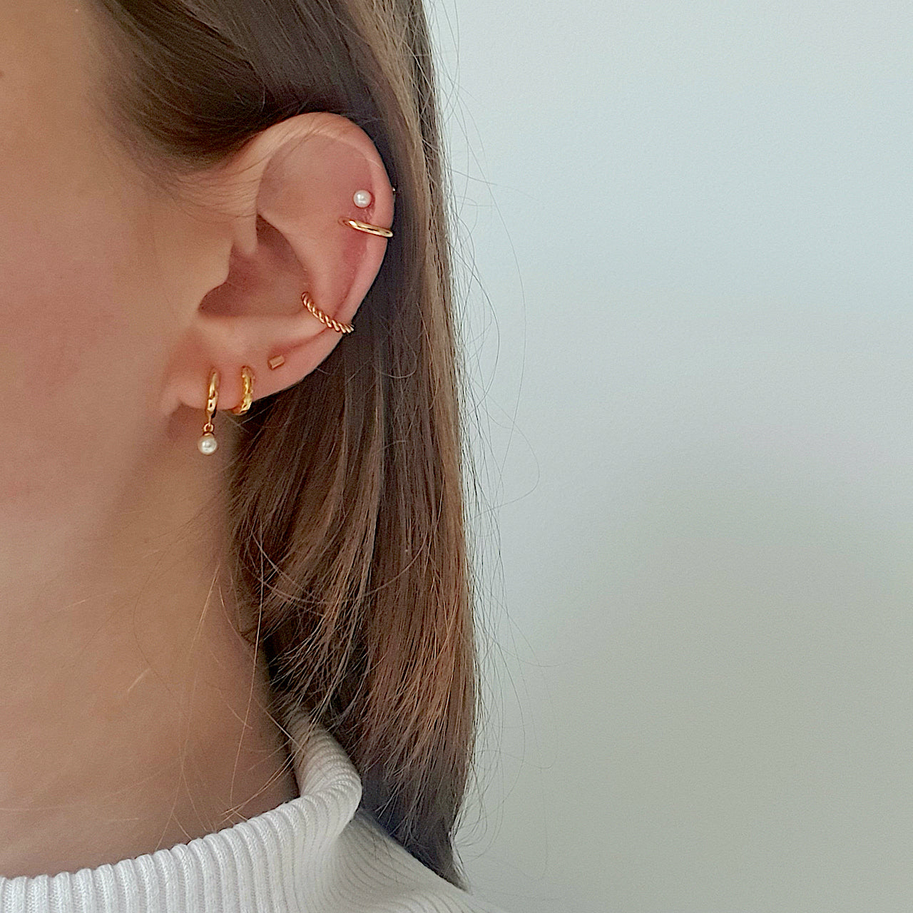 Fashion Design Faux Pearl Charm Flower Dangle Drop Earrings Studs for Women