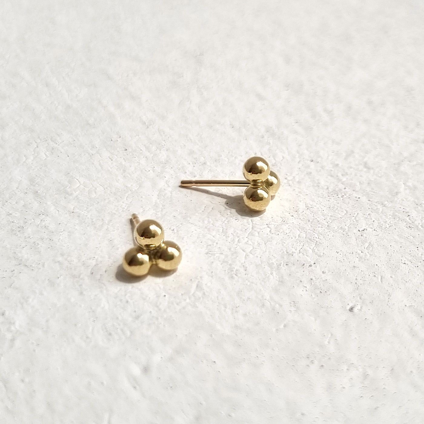 14k Solid Gold Trinity Ball Stud Earrings – J&CO Jewellery