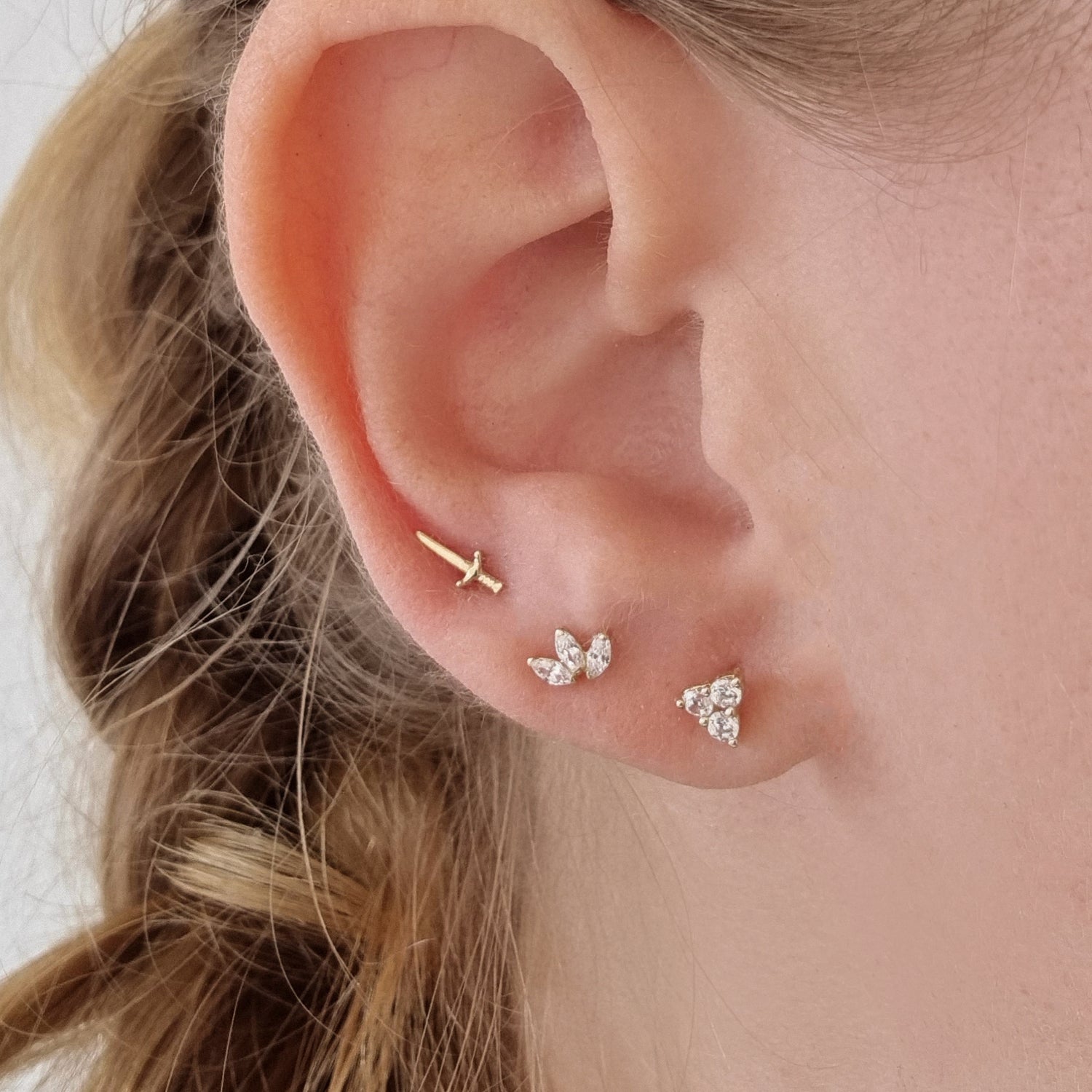 Sparkly Tiny Stud Earrings 2.5mm – J&CO Jewellery