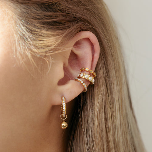 (Single) Pave Hug Clicker Hoop