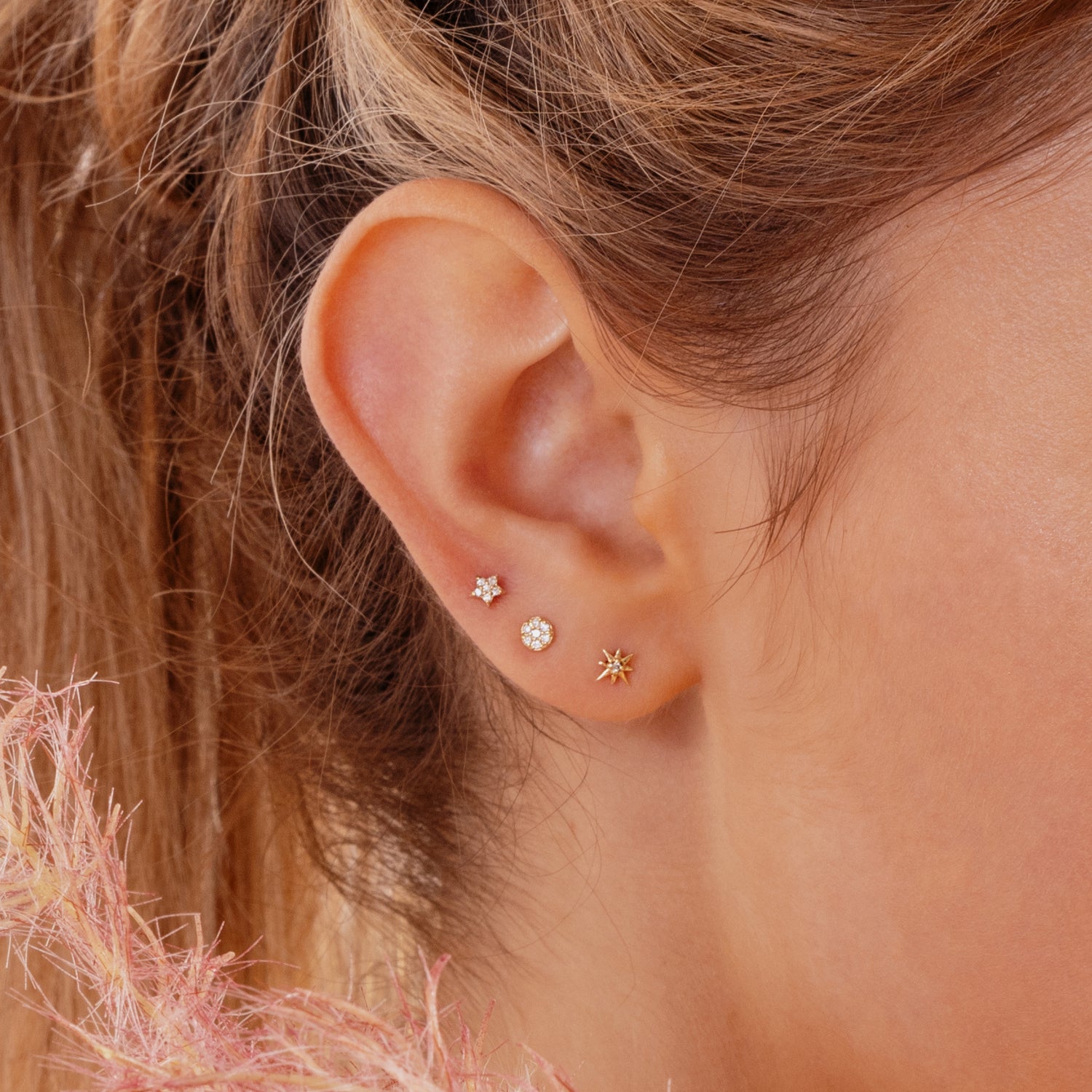 Color:Yellow Gold
Option:Single
Option:Pair