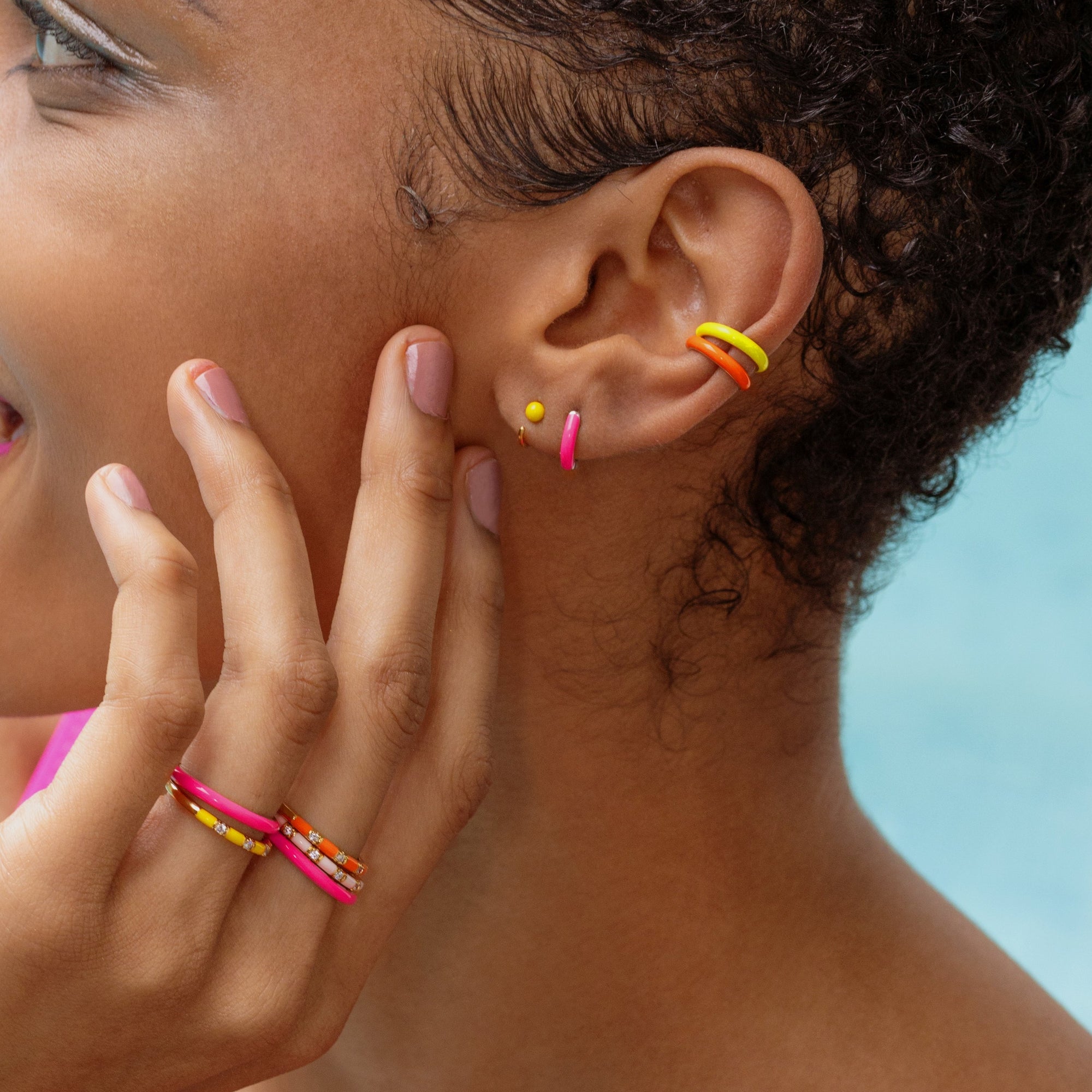 Baby Ball Lemon Huggie Oorbellen