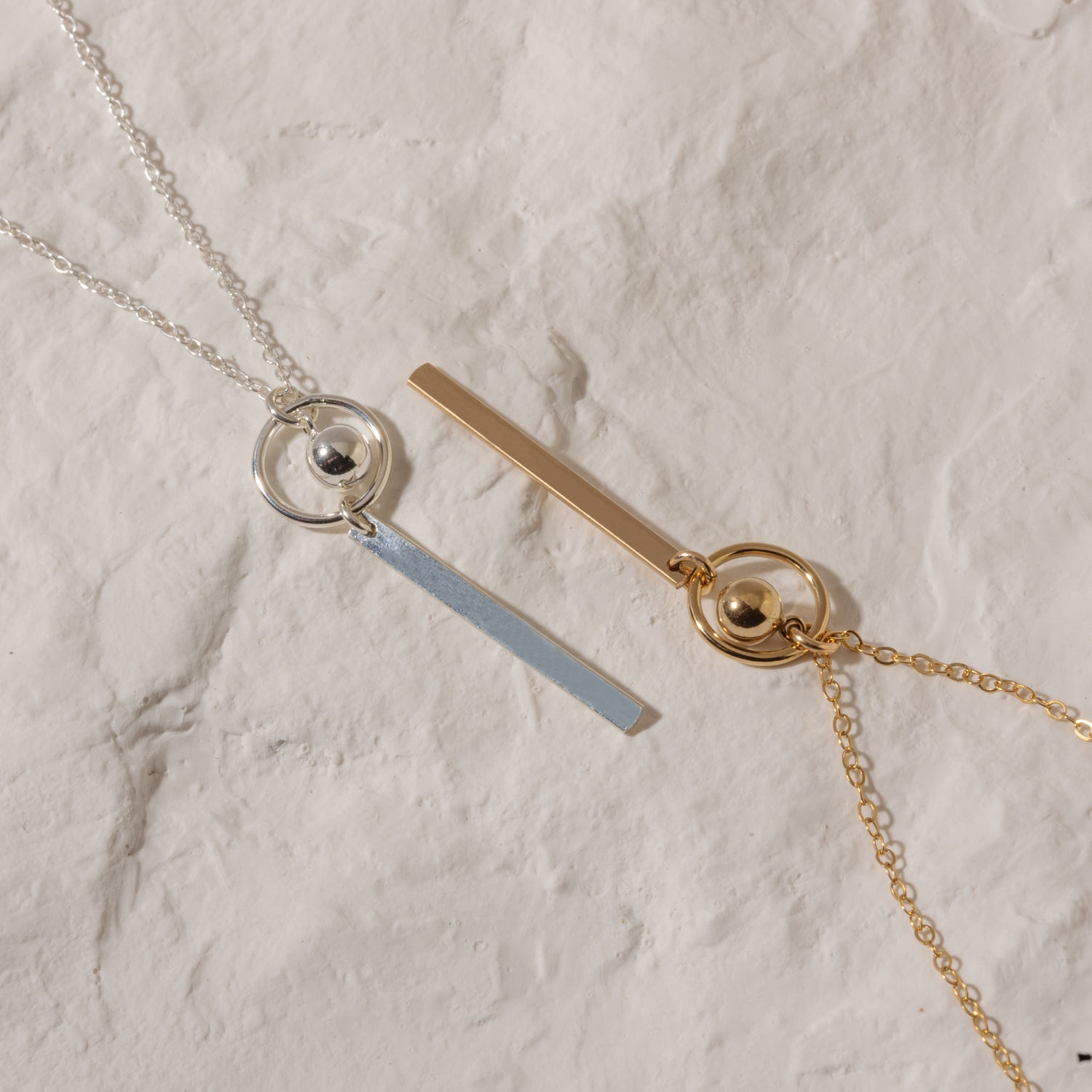 Color:Gold
Color:Silver