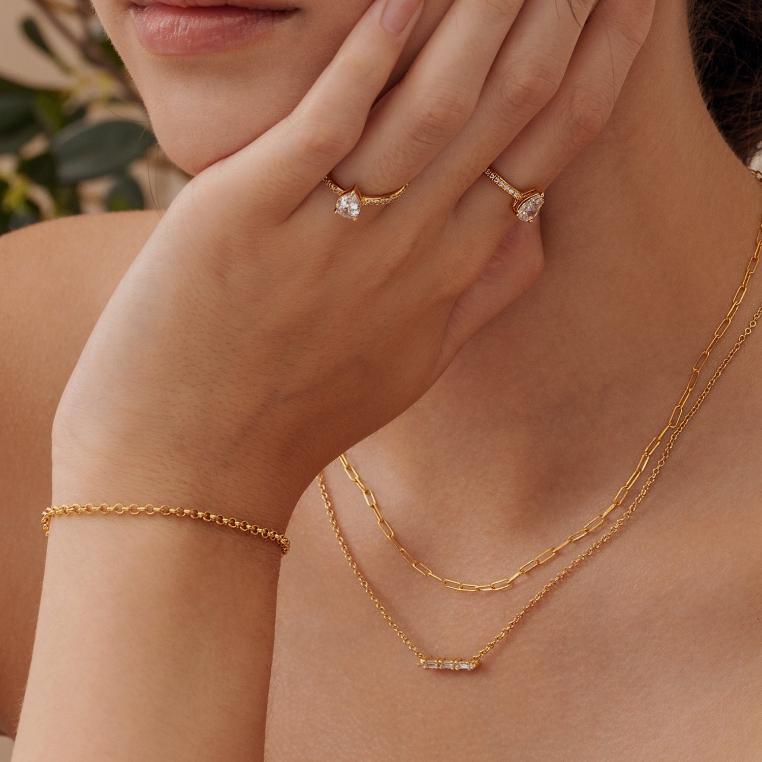 Mini bracciale in oro con maglia ovale sottile e chiusura a moschettone in argento sterling placcato oro - Italia Mini bracciale in oro con maglia ovale sottile e chiusura a moschettone in argento sterling placcato oro - Italia