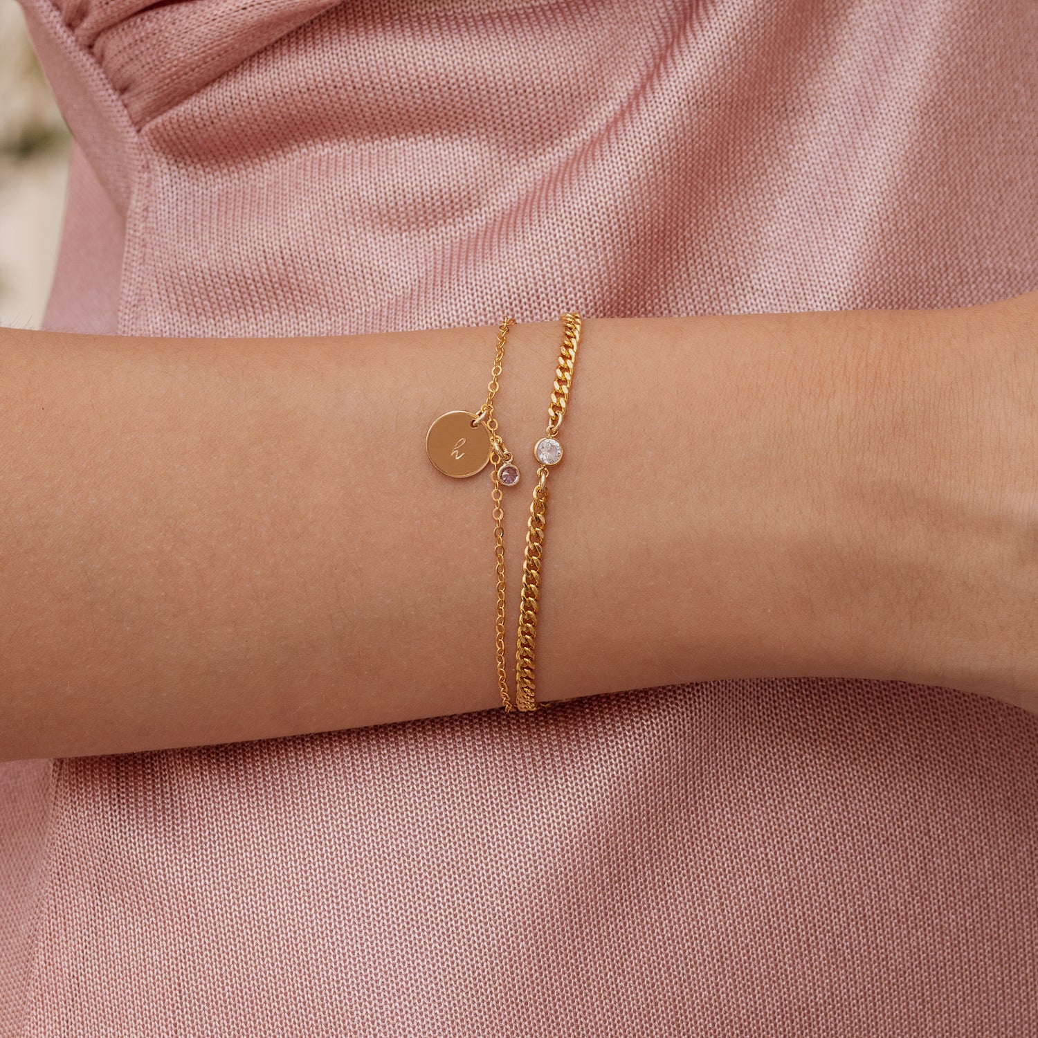 Bracciale con catena curb e castone