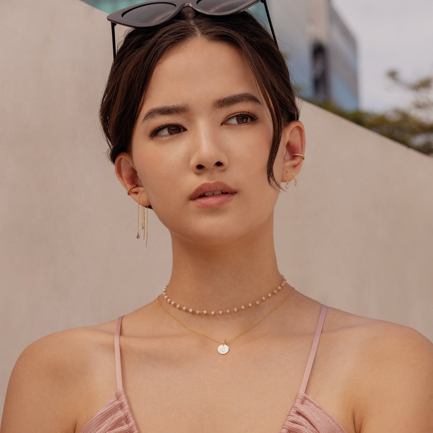 Personliga födelsestenars infattade trådörhängen