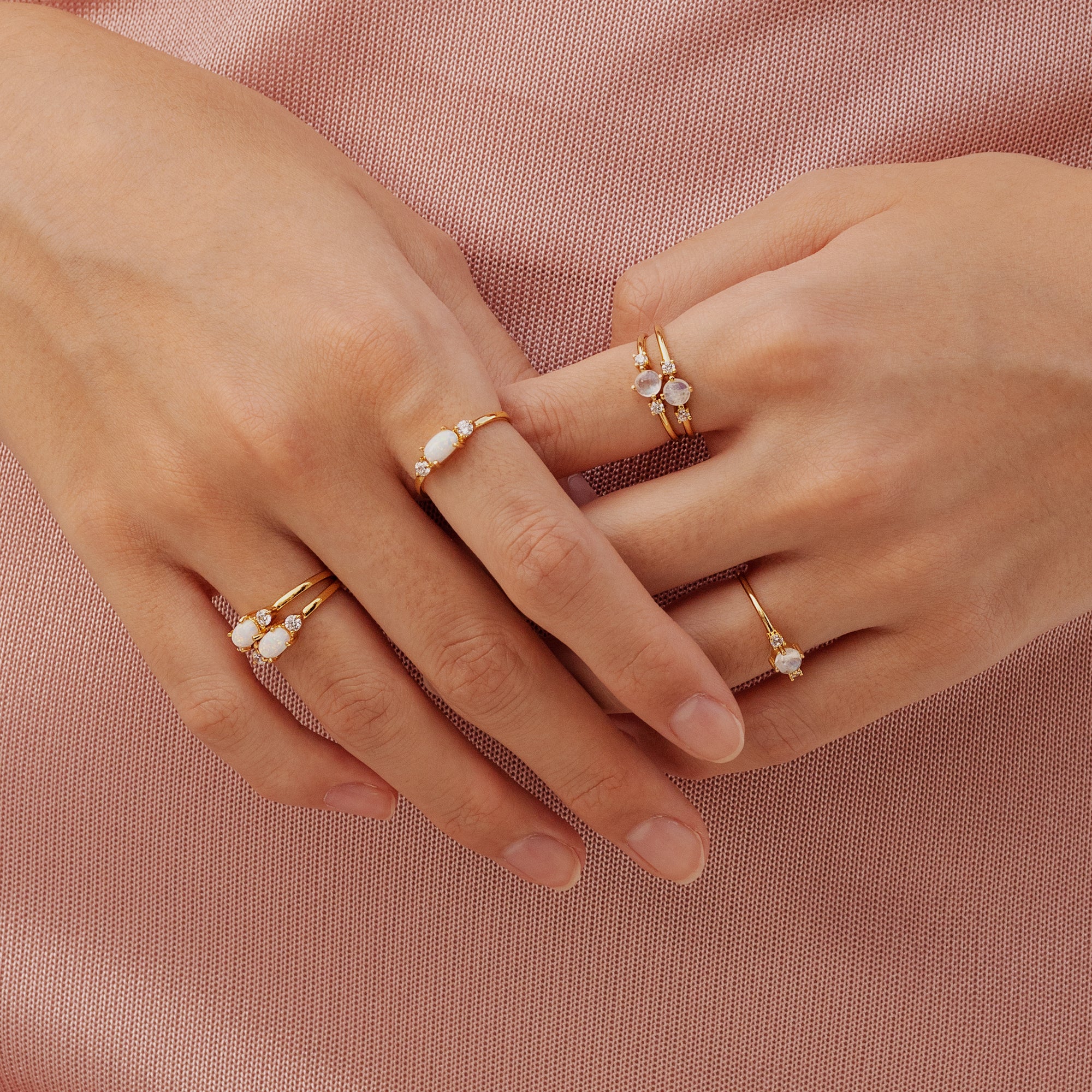 金色裝飾蛋白石CZ戒指