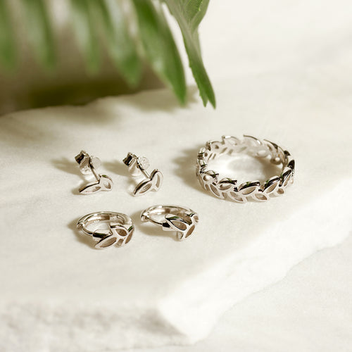 Cut-Out Leaf Hoop Earrings