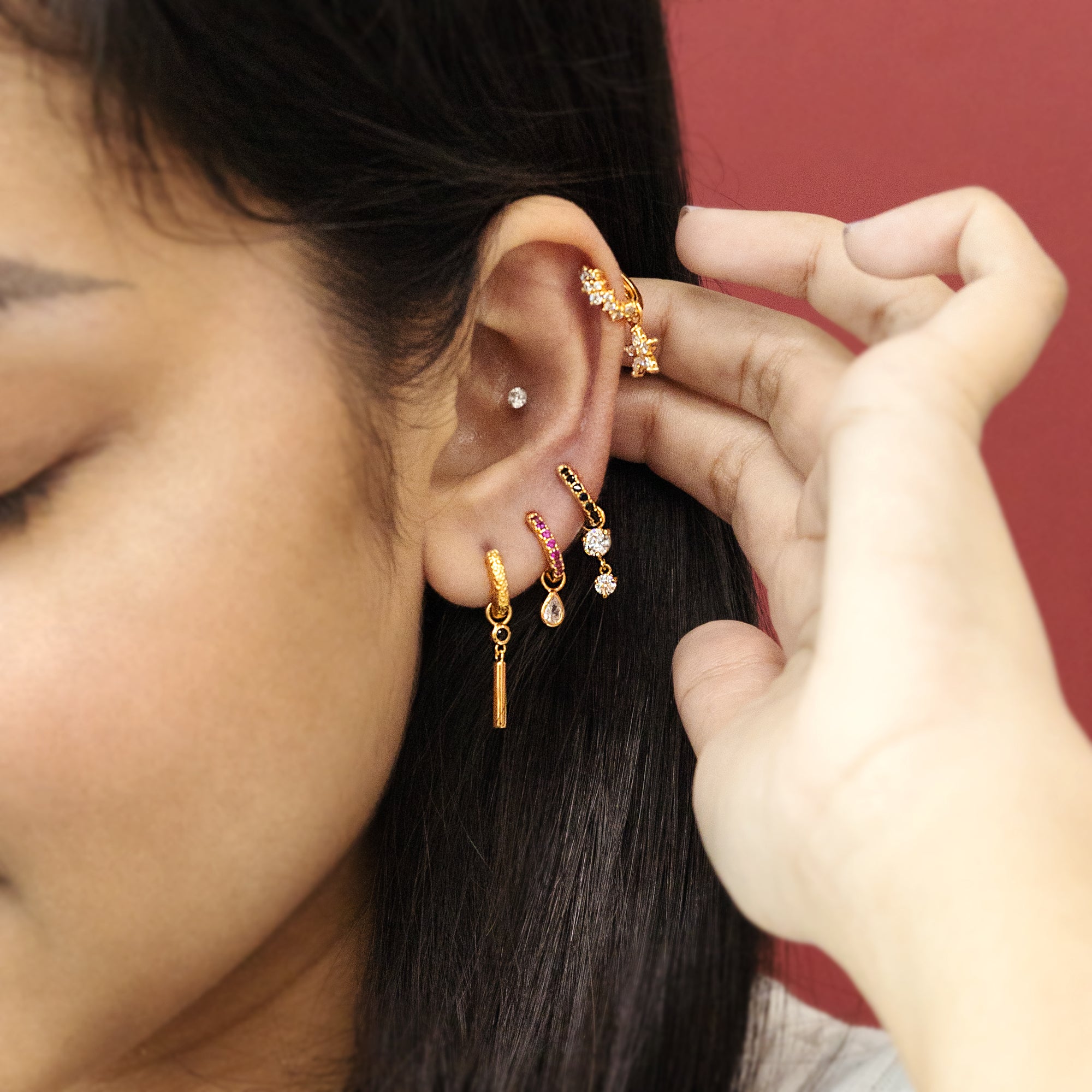 Black Bezel Bar Charm