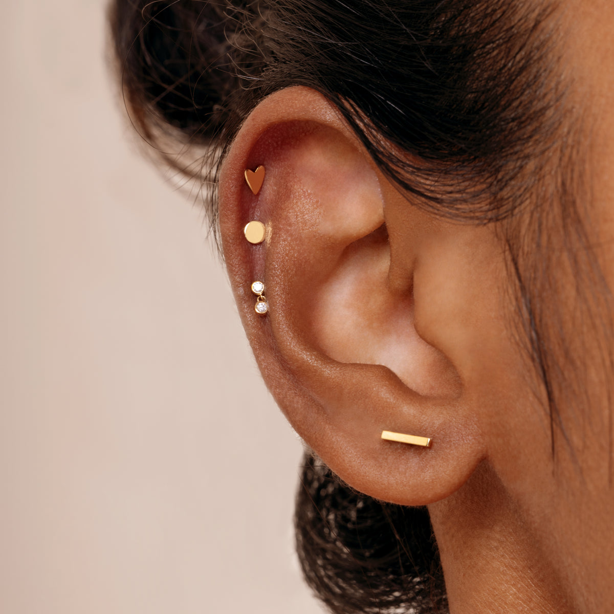 14K Solid Gold Bar Threaded Labret Earring – J&CO Jewellery