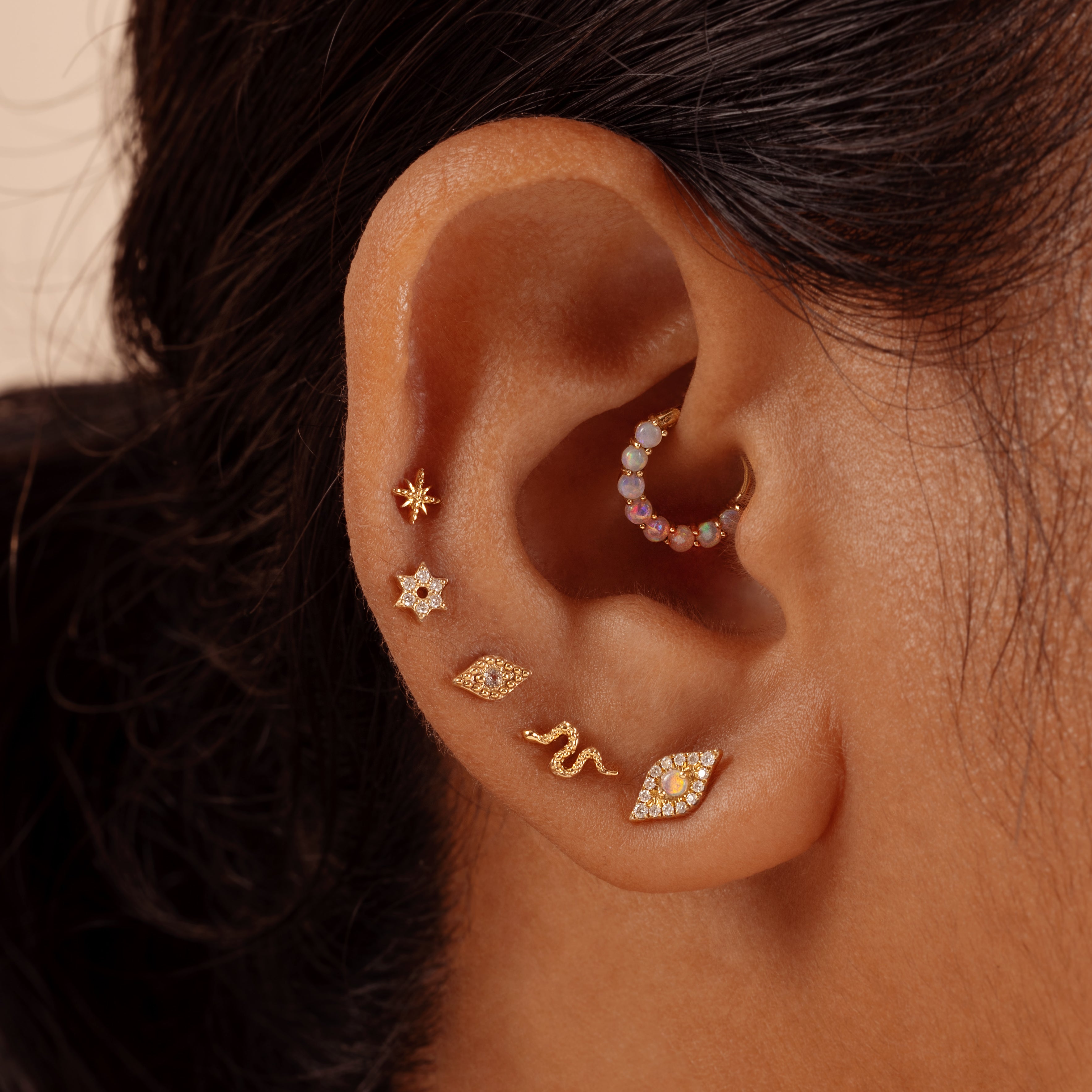 14K Solid Gold Starburst Internal Labret Earring J CO Jewellery