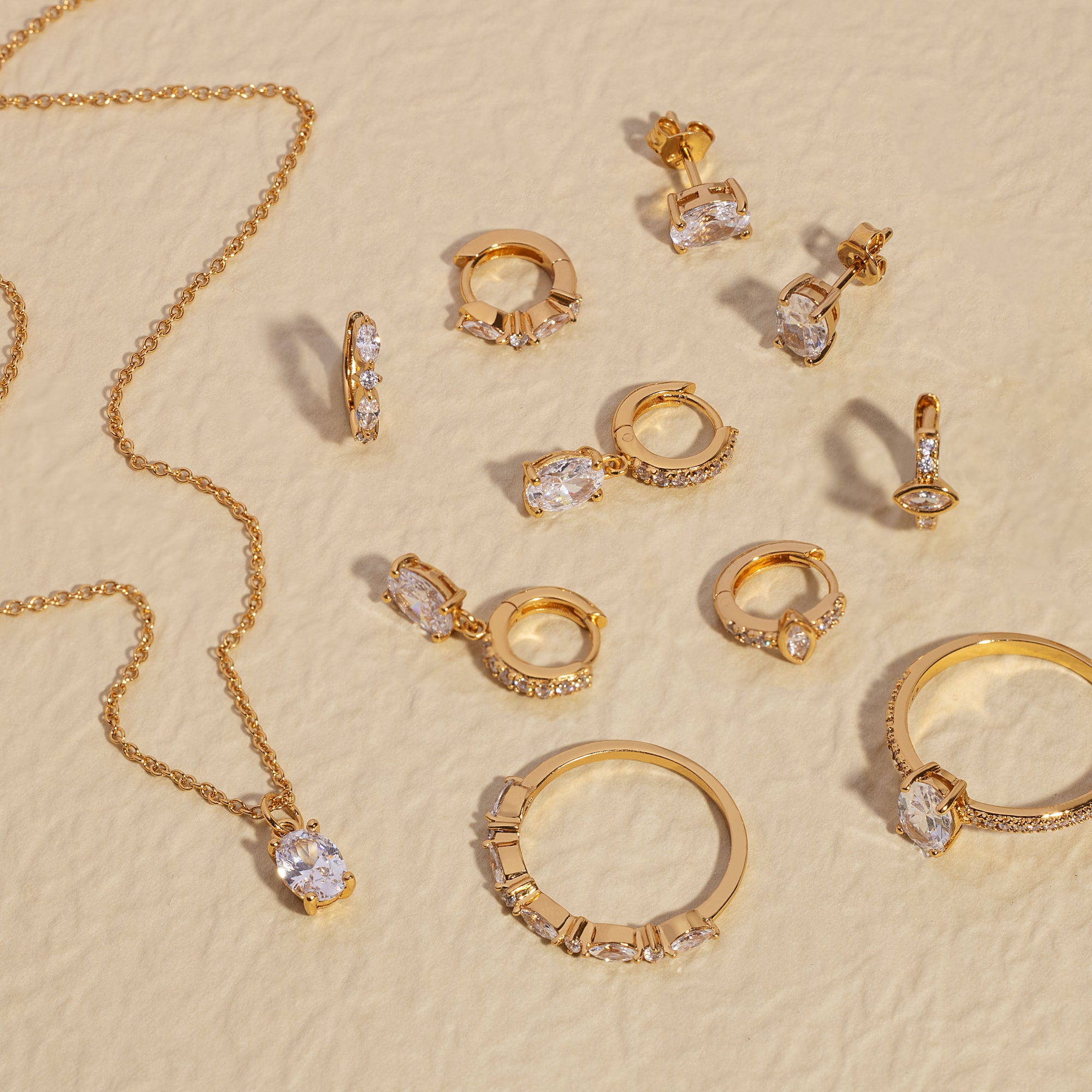 Anello d'Oro Solitario Ovale