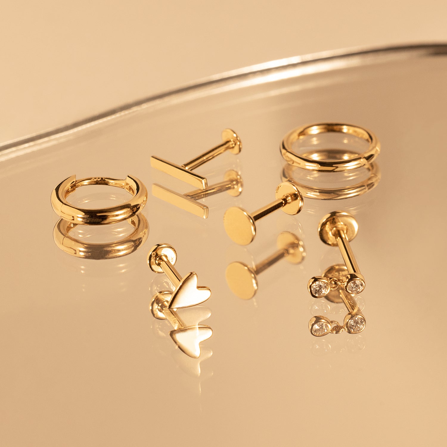 Color:Yellow Gold
Post Length:6.5mm
Post Length:5mm
Post Length:8mm