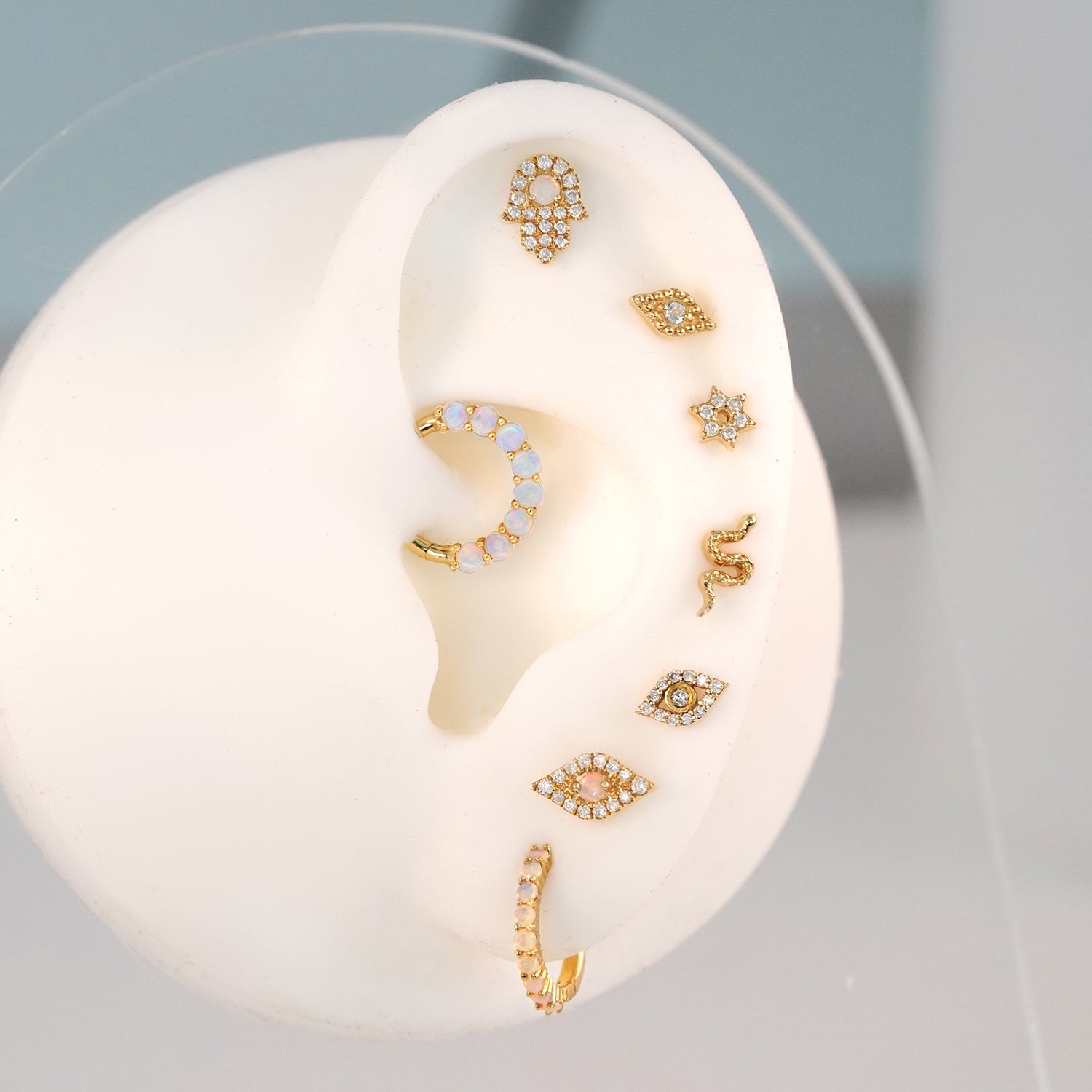 Color:Yellow Gold
Option:Single
Option:Pair