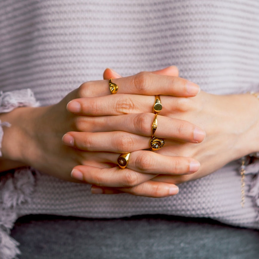 Anello a sigillo minimalista in argento