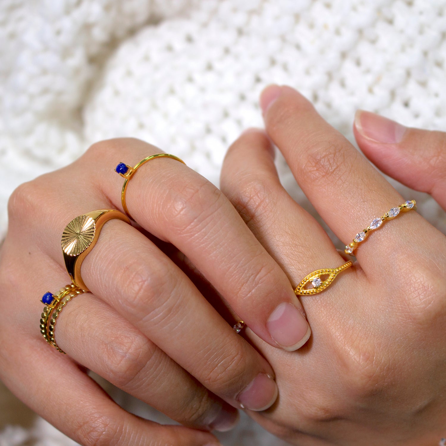 Minimal Lapis Ring Gold
