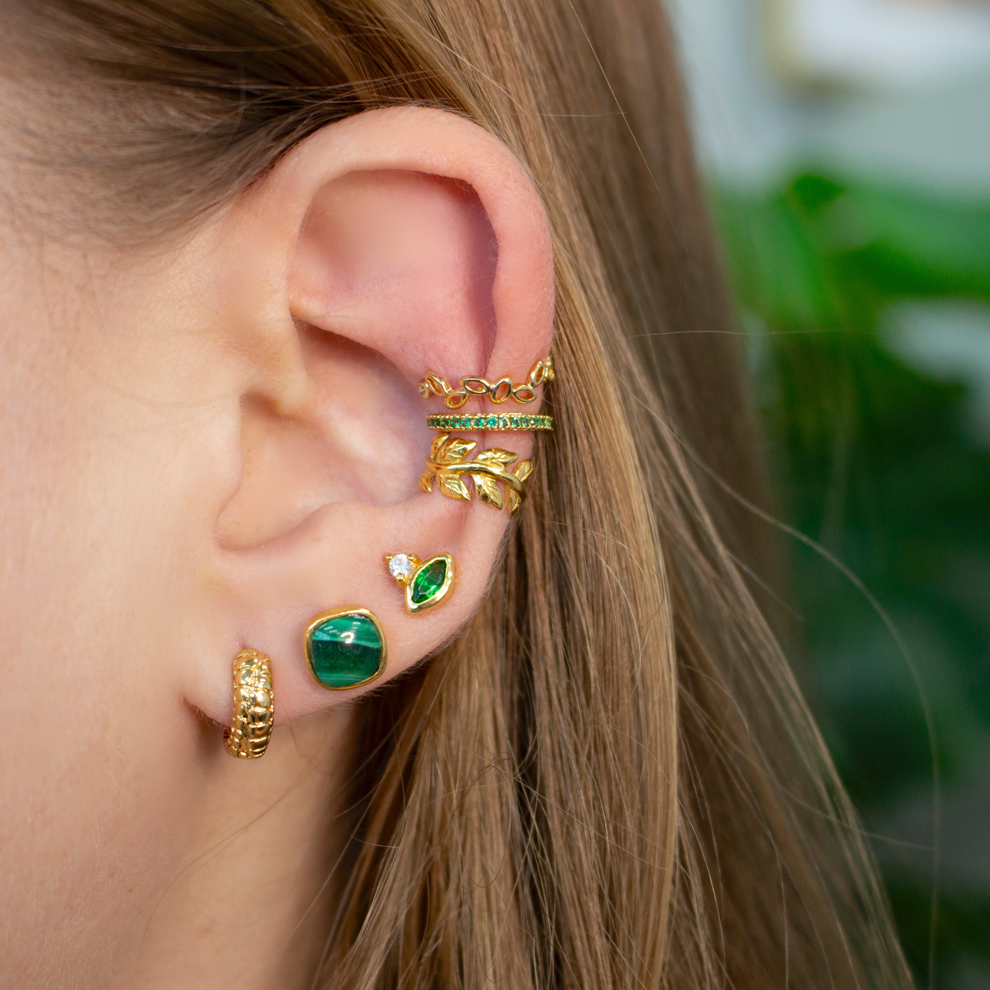ワニのエンボス加工フープイヤリング – J&CO Jewellery