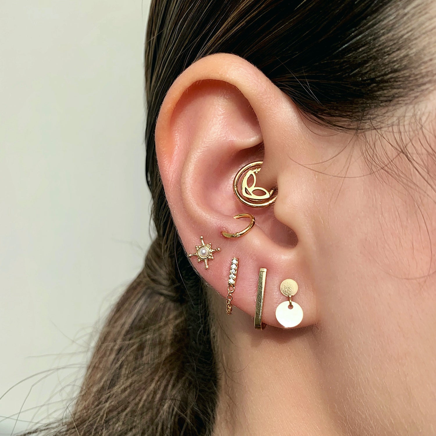 Seamless 8mm Nose Hoop 16g Cartilage Earring Nose Rings 16 Gauge Rose Gold  Huggie Earrings for Women Hinged Lobe Daith Helix Rook Lip Piercing Jewelry  316L Surgical Steel Cubic Zirconia Huggie Hoop -
