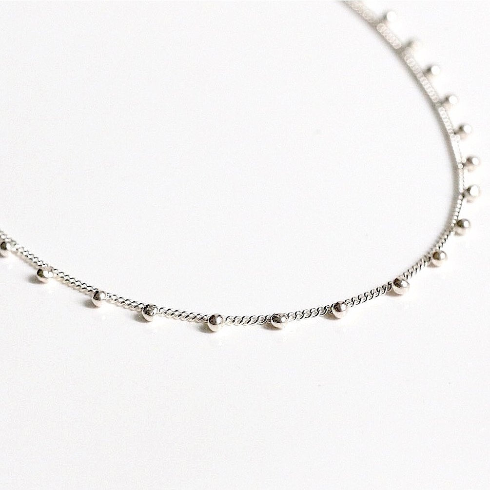 Braccialetto con pallina rimbalzante