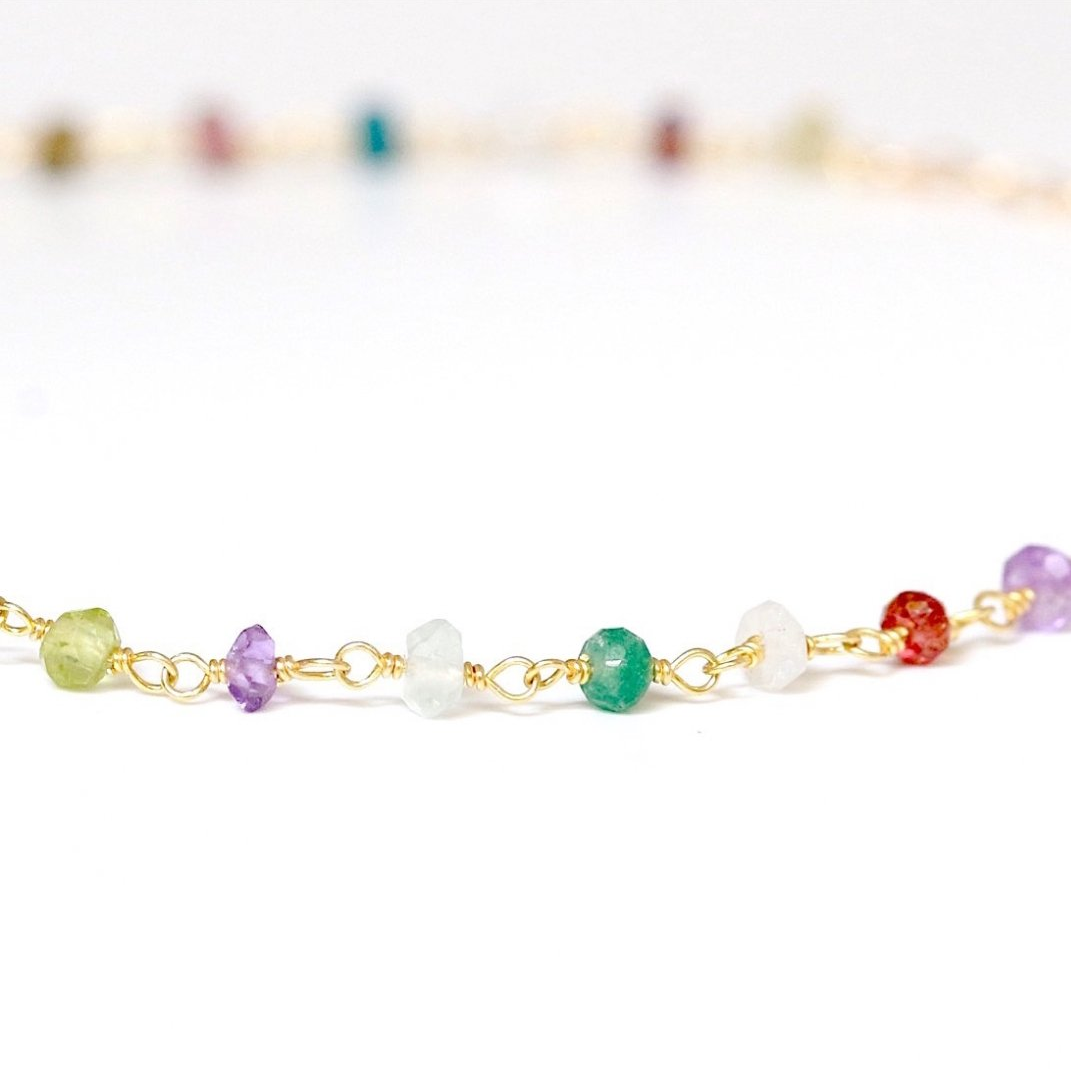 Cheville de pierre précieuse colorée