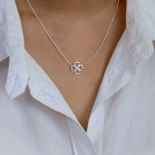 4 Leaf Clover Heart Magnetic Pendant Necklace for Girls/Women