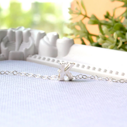 Personalisierte Blockbriefkette