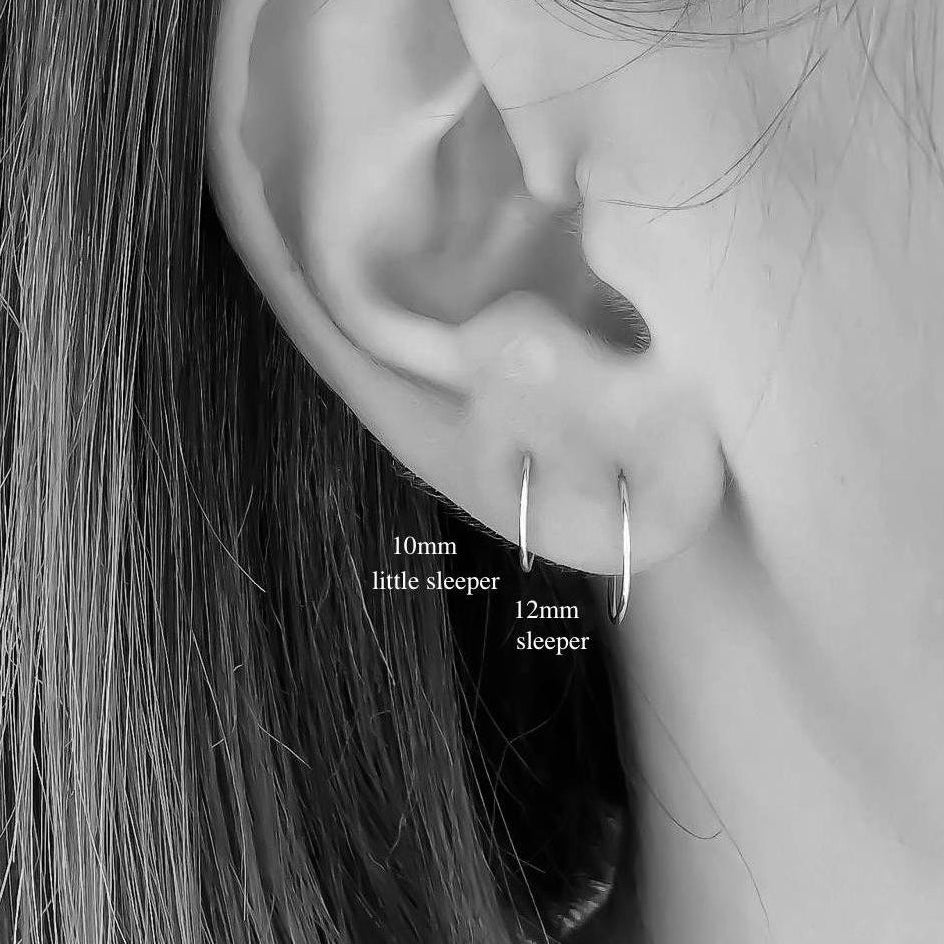 v earrings silver