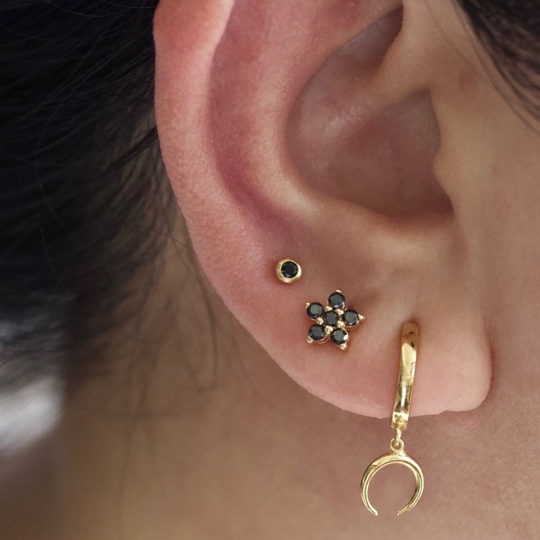 Luscious Black Flower Stud Earrings – J&CO Jewellery