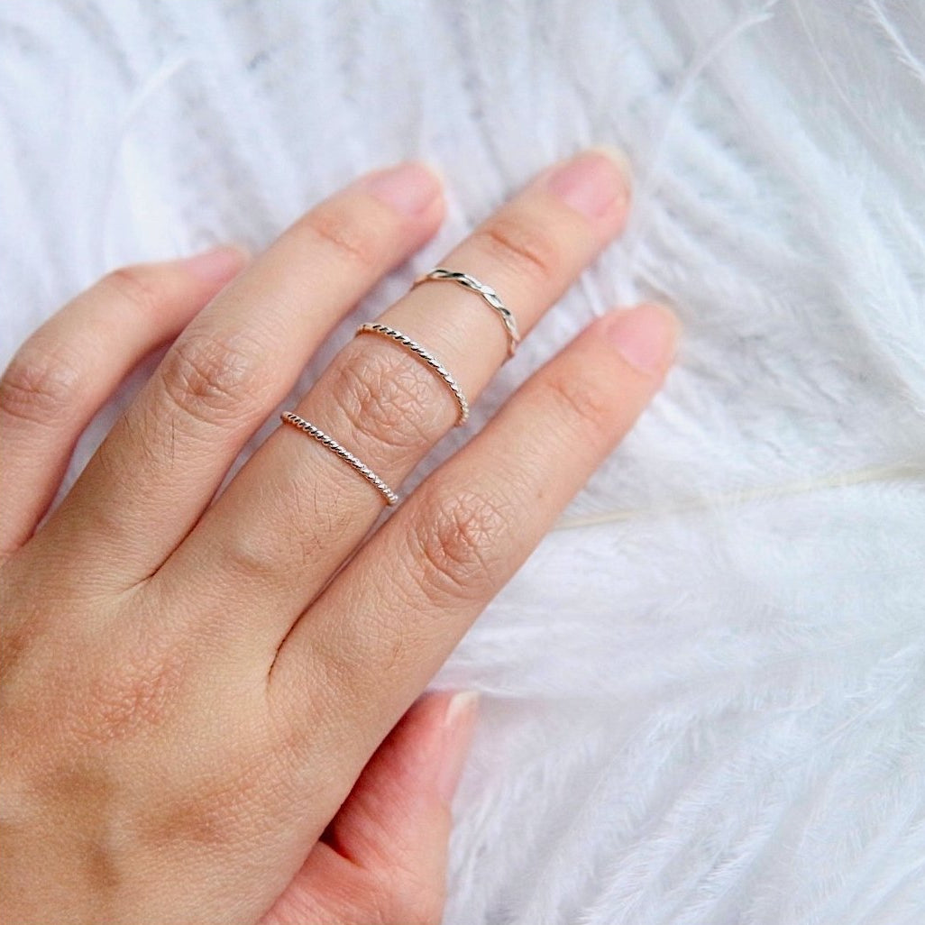 Stunning Spiky Romantic Rings : Valentine Ring Set