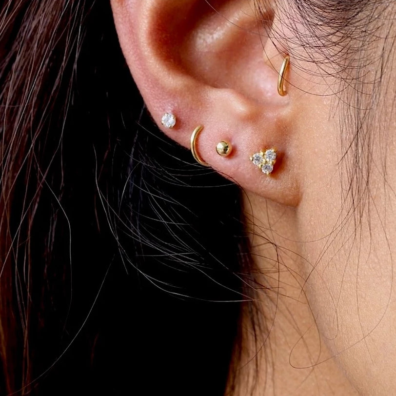 Sparkly Tiny Stud Earrings 2.5mm – J&CO Jewellery